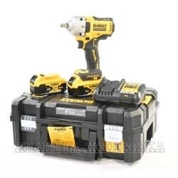 Гайковерт с АКБ 18.0В,2х5.0Ач Li-Ion,950Нм,1/2",кейс DEWALT