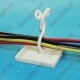 Фиксатор проводов на площадке 25.4х25.4мм самоклеящейся нейлон