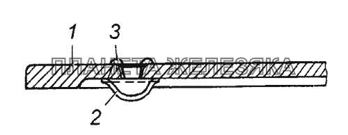 4310-1802015 Крышка верхнего люка раздаточной коробки в сборе/Cover of top hatch of distributing box, assy КамАЗ-63501 8х8