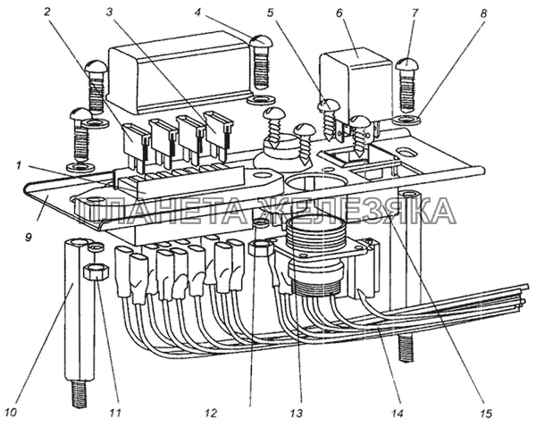Панель реле и предохранителей автомобиля МАЗ-437040 (Зубренок)