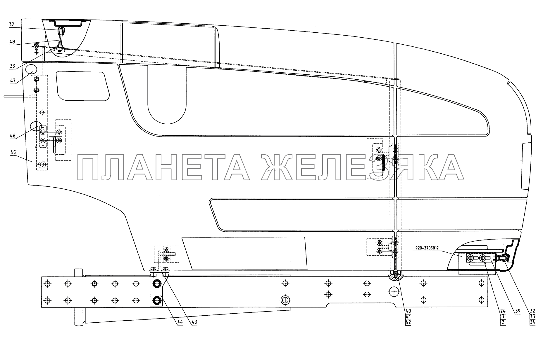 Облицовка (вид справа) (1025.3) Беларус-1025/1025.2/1025.3