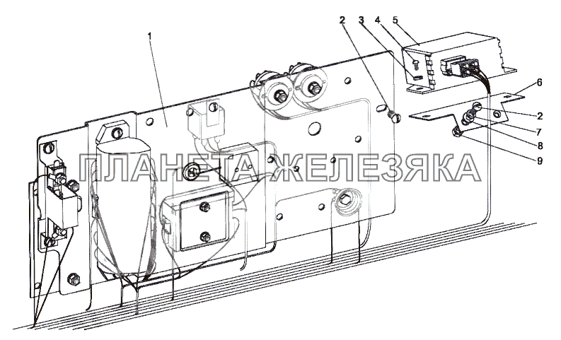 Установка панели блока предохранителей и реле МЗКТ-79092 (нов.)