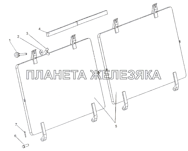 Установка крышек ящика платформы МЗКТ-93782